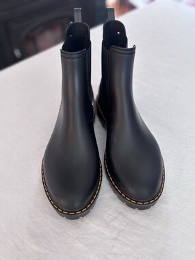 Women’s NWOT Trak Mate Tri Rain Boot in Black EU Size 40. Us Size 9